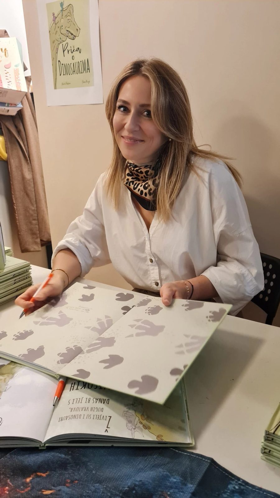 Promocija autorske slikovnice „Priča o dinosaurima”, studeni 2025.